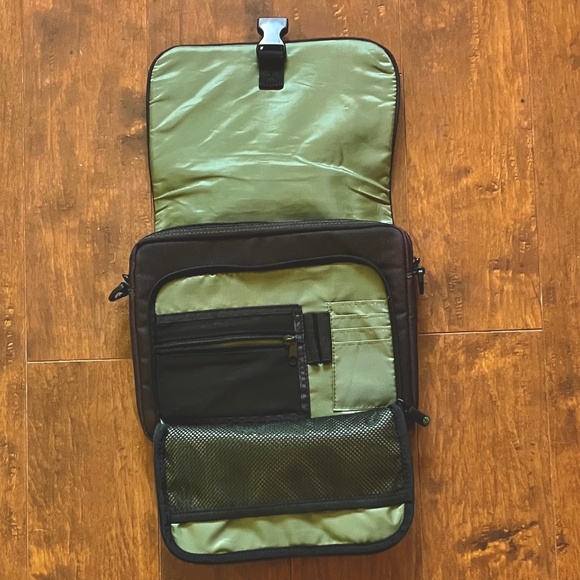 iPad Tablet Shoulder Bag - Picture 3 of 13